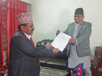 कर्णालीको मुख्यमन्त्रीमा माओवादीका राजकुमार शर्मा नियुक्त 